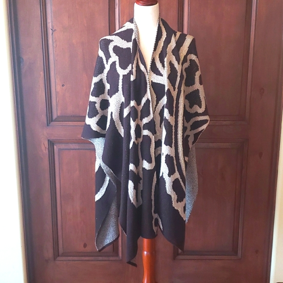 CHICO'S BLOCK LEOPARD 🐆 PRINT PONCHO ONE SIZE - Picture 1 of 14